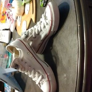 White converse all star unisex shoes